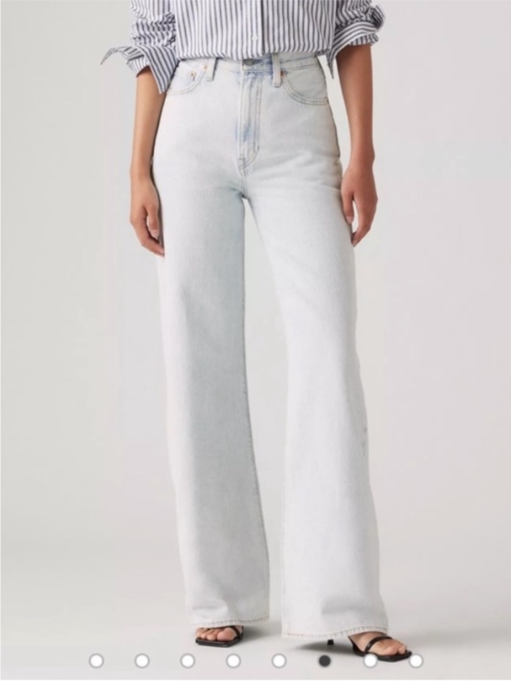 Levi’s Ribcage Wide Leg Denim Jeans High Rise Light Wash Size  28
